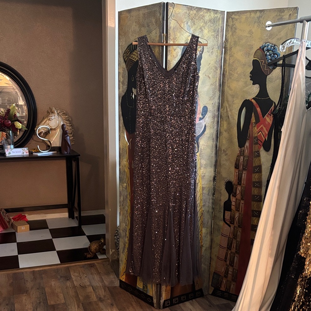 Elegant Sequin Evening Gown, Size 10